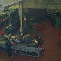Talleres Luis Cuesta Bosch Car Service interior de bodega